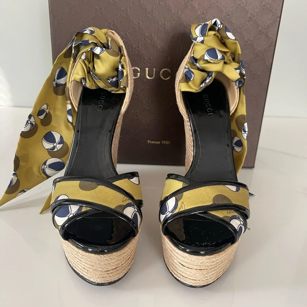 AUTHENTIC GUCCI RESORT COLLECTION WEDGES